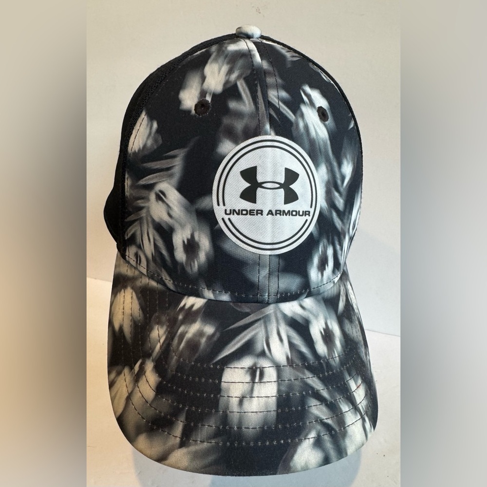 Under Armour Men’s UA Iso-Chill Driver Golf Mesh Stretch Flex Hat NWOT